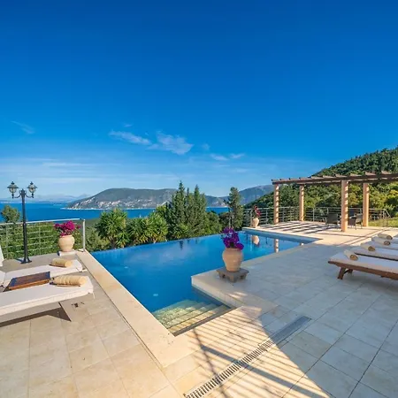 Private Gelia, With Panoramic 180 Degrees Sea View! * 피스카던