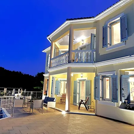 Private Gelia, With Panoramic 180 Degrees Sea View! 피스카던